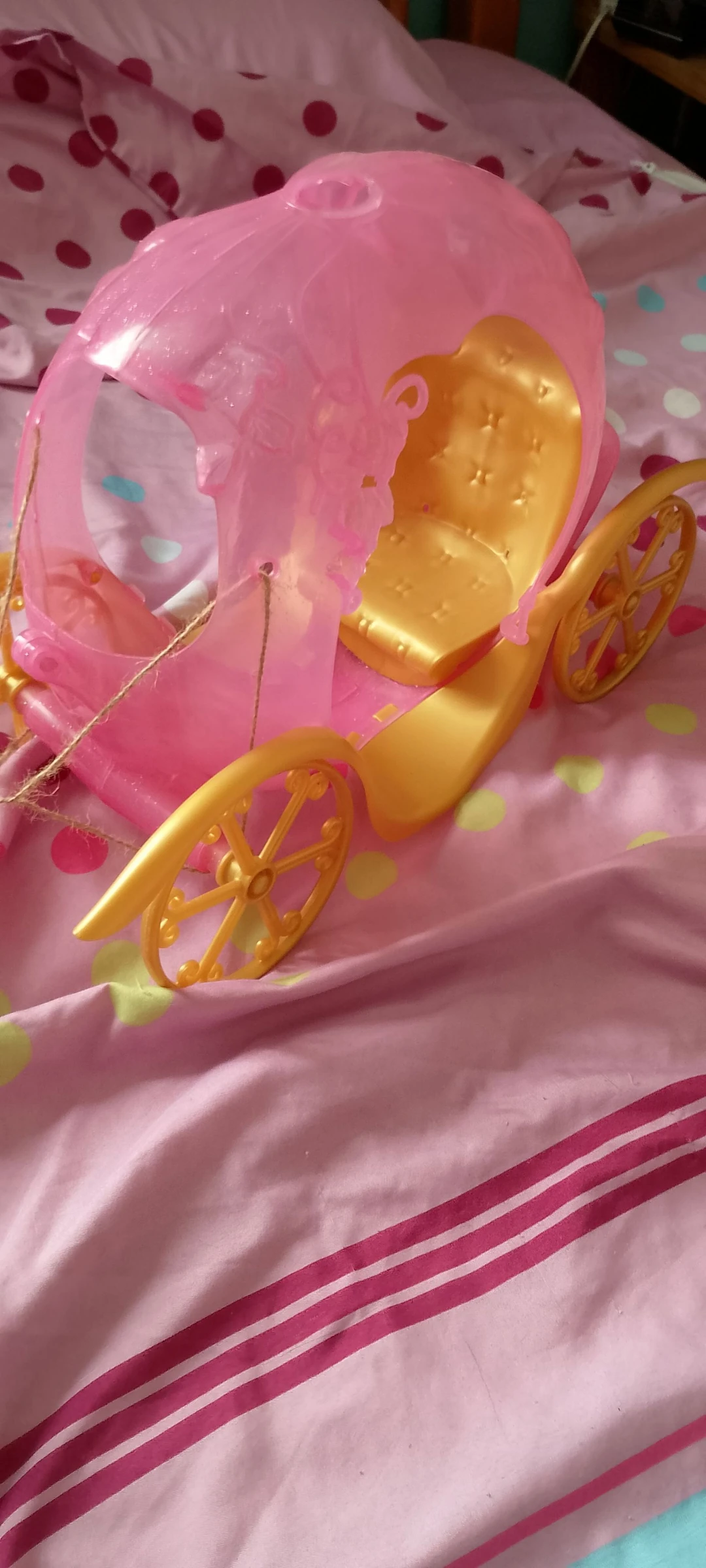 Roze glitter en gouden plastic poppenwagen, prinsesstijl – photo 10
